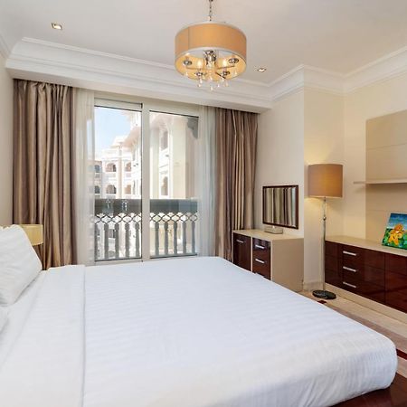 Royal Club By Rvhr, Grandeur Residence Crescent Palm Jumeirah Дубай Экстерьер фото
