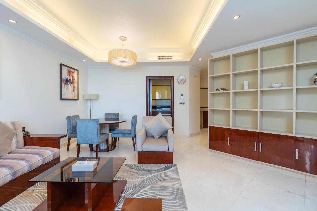 Royal Club By Rvhr, Grandeur Residence Crescent Palm Jumeirah Дубай Экстерьер фото
