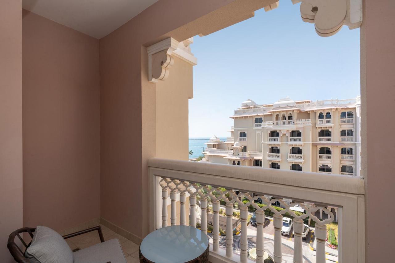 Royal Club By Rvhr, Grandeur Residence Crescent Palm Jumeirah Дубай Экстерьер фото