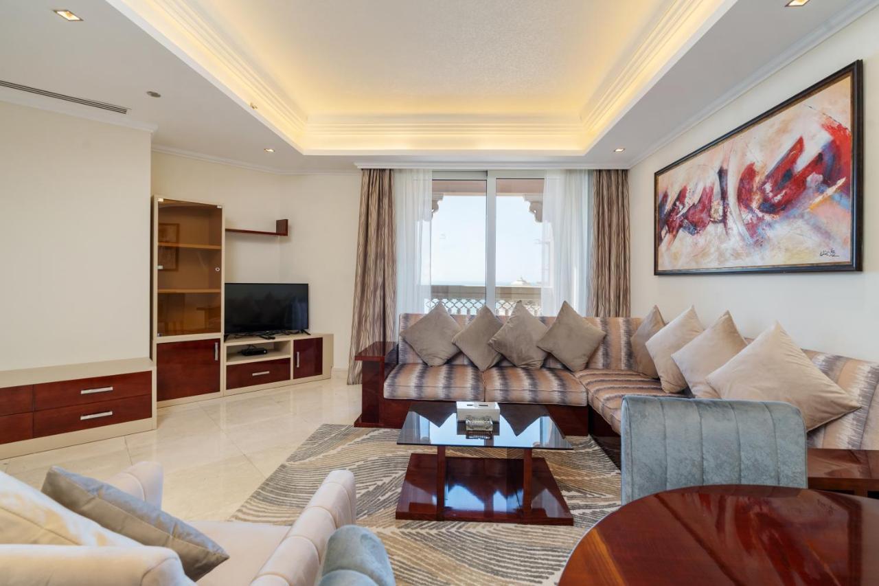 Royal Club By Rvhr, Grandeur Residence Crescent Palm Jumeirah Дубай Экстерьер фото