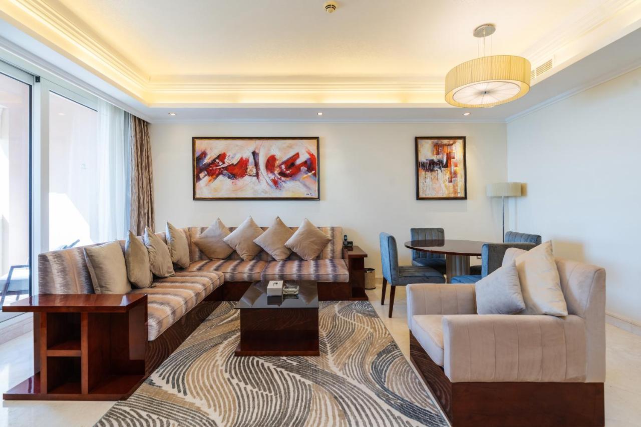 Royal Club By Rvhr, Grandeur Residence Crescent Palm Jumeirah Дубай Экстерьер фото
